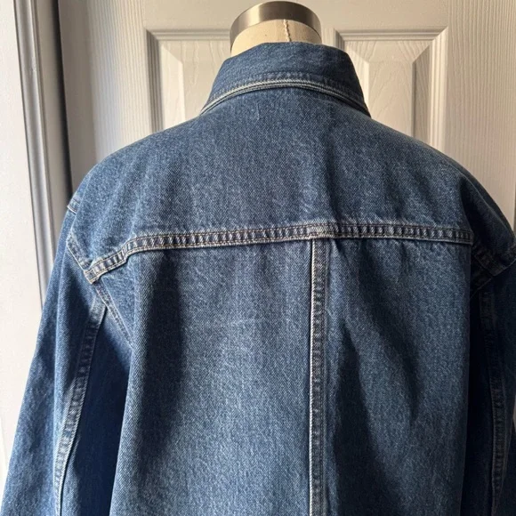 Madewell Denim Oversized Chore Coat in Laurelton Wash - Picture 8 of 8